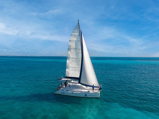 catamaran Khaya by cancun Sailing