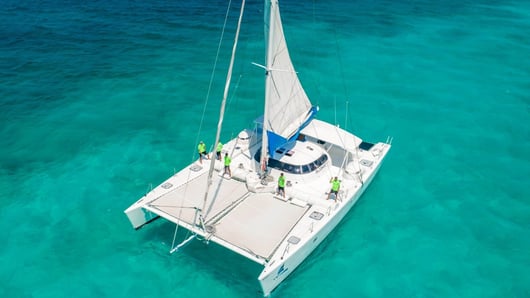 catamaran Induna by cancun Sailing