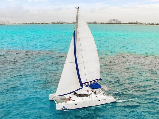 catamaran Malube by cancun Sailing