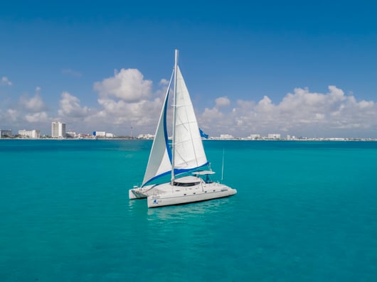 Catamaran Morrocoy by Cancun Sailing